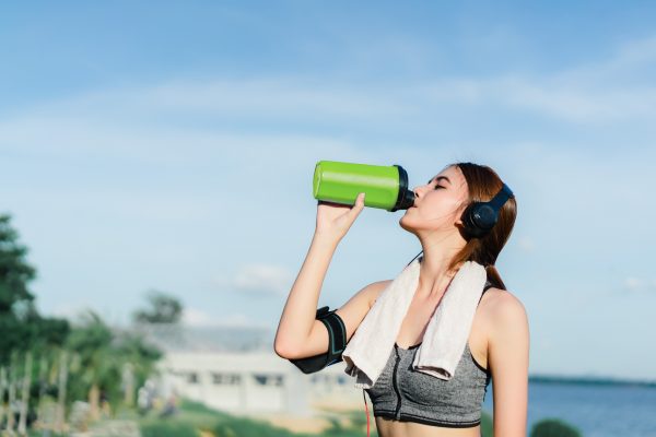 Những lợi ích không ngờ với sức khỏe khi uống đủ nước 1